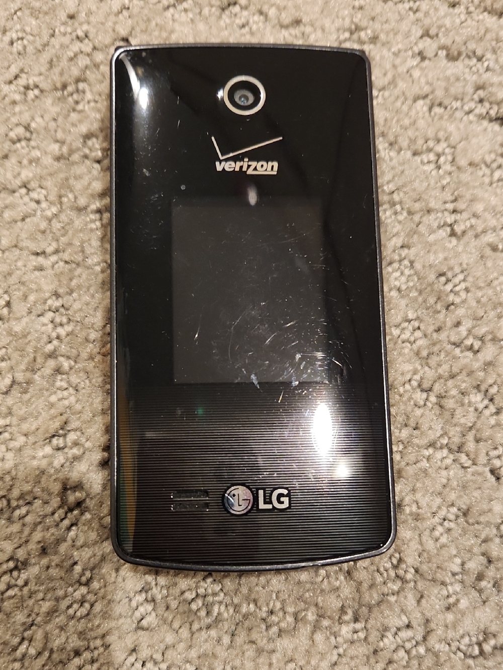 LG Flip Phone - Black Gloss